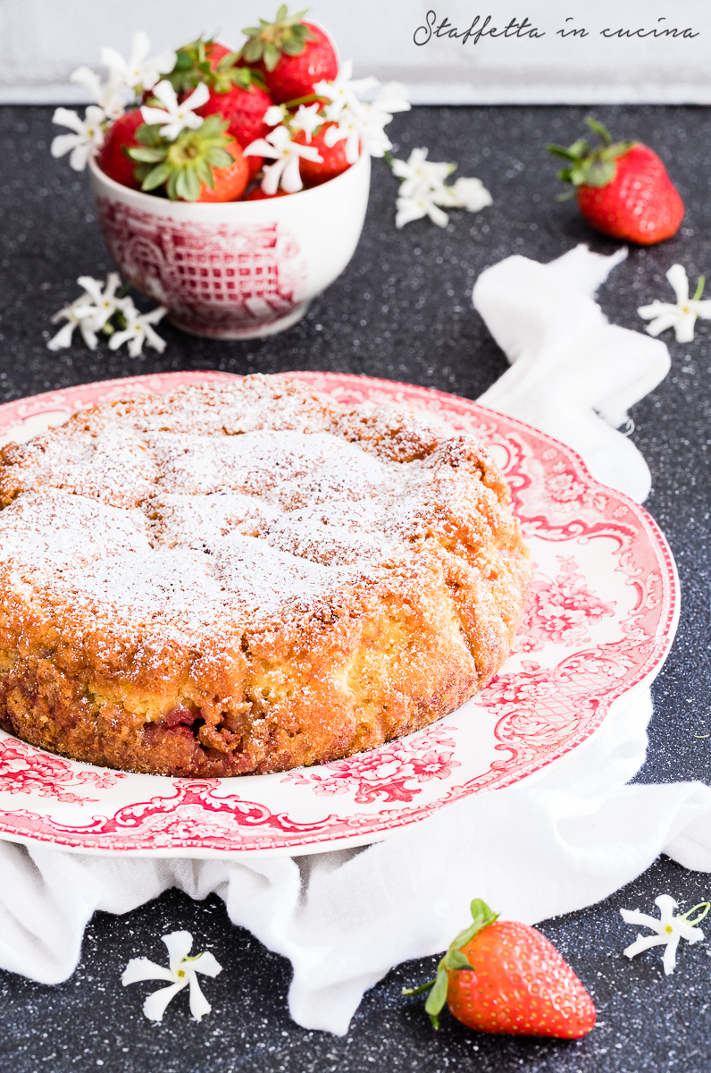 torta 10 cucchiai alle fragole