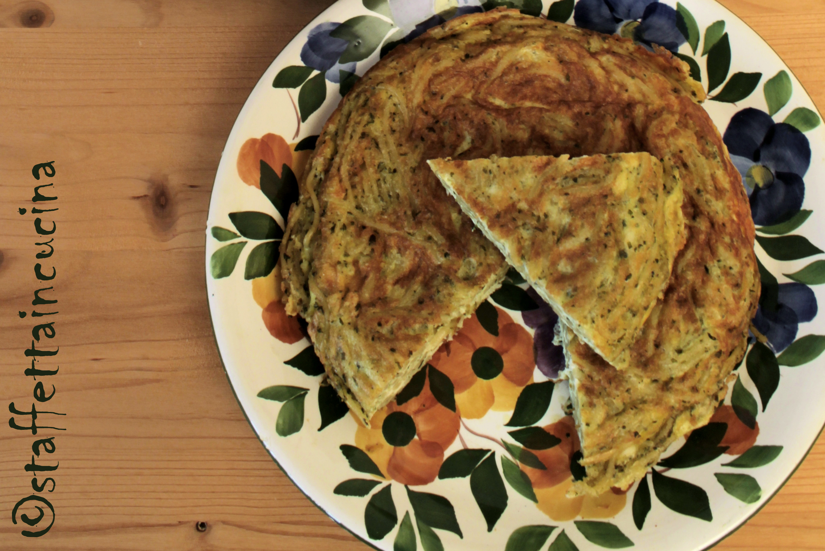 frittata di spaghetti al pesto