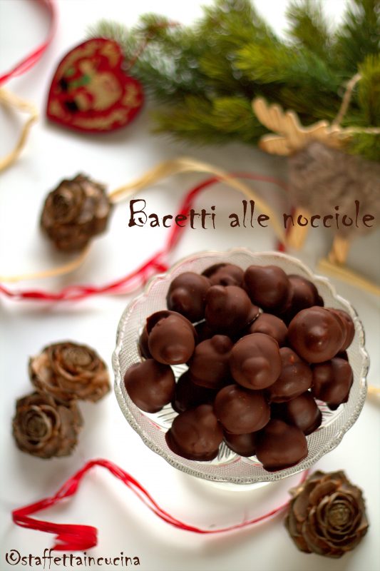 bacetti alle nocciole