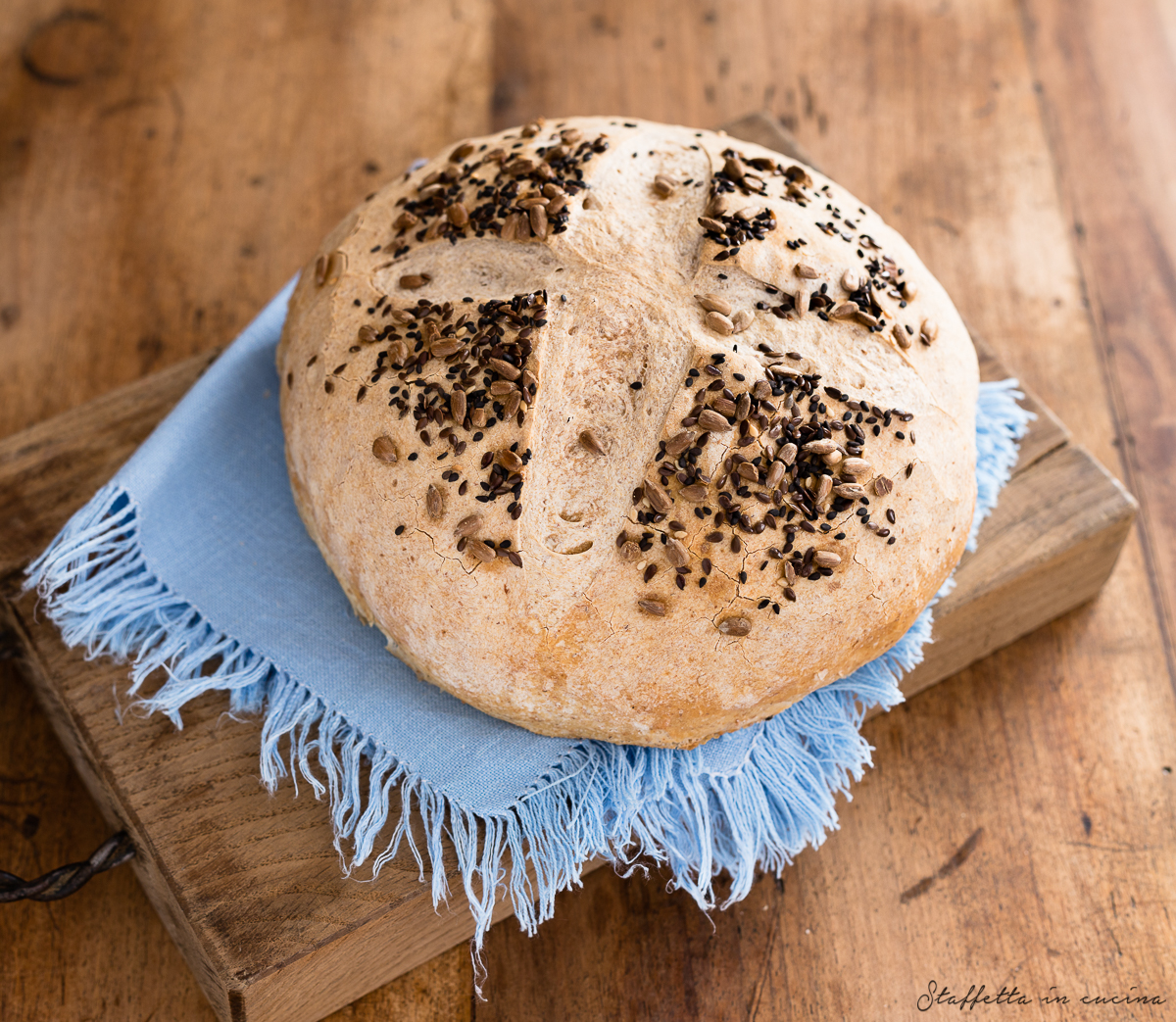 pane rustico con farina integrale