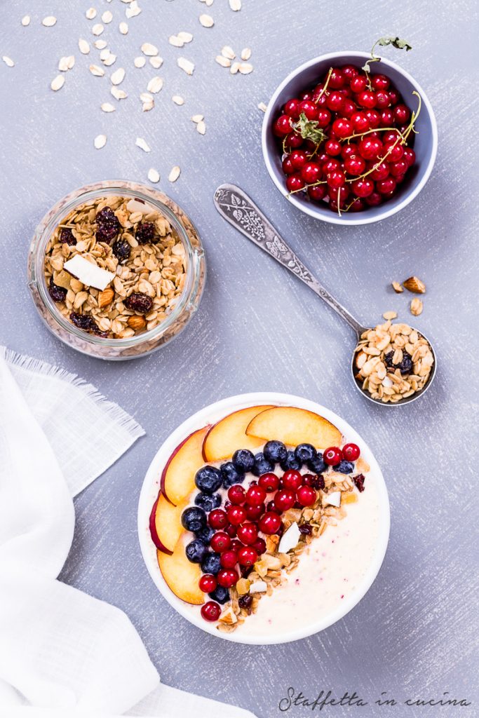 smoothie bowl alle pesche