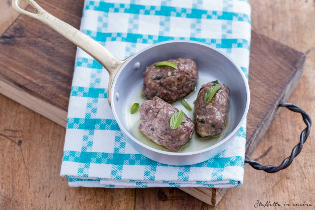 polpette di agnello con salsa allo yogurt