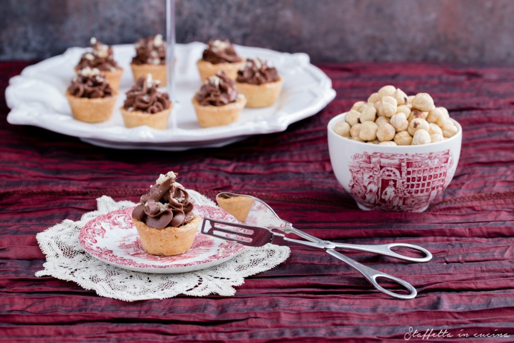 tartellette con crema Lindor