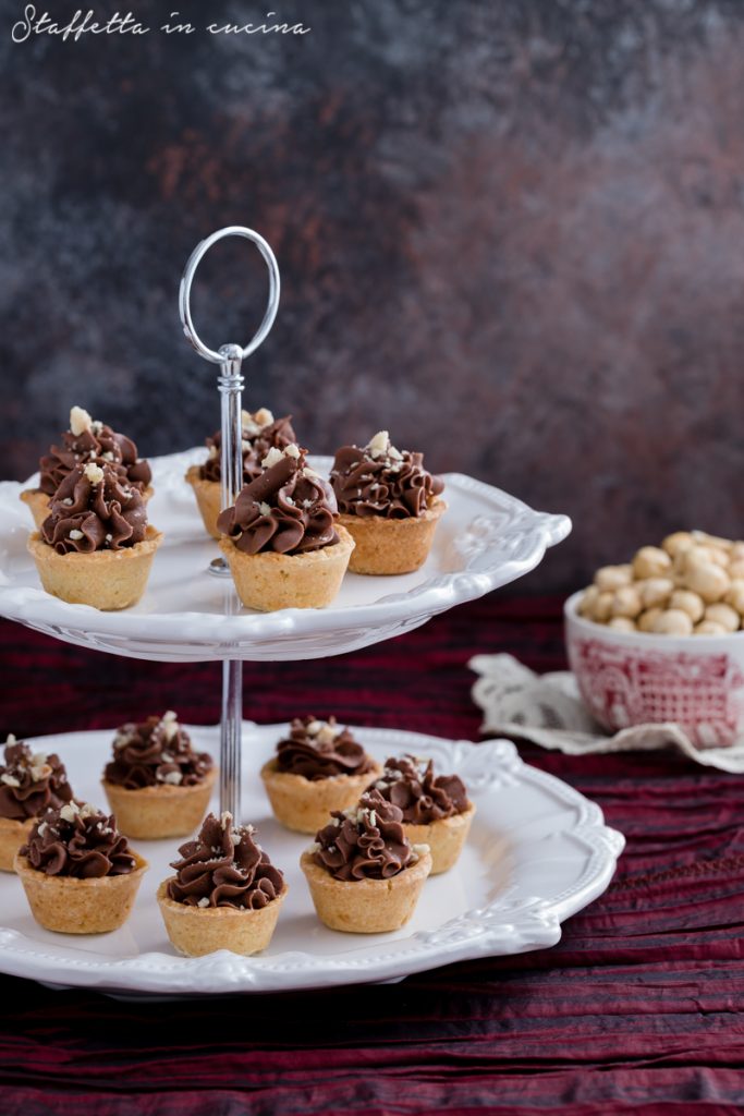 tartellette con crema Lindor