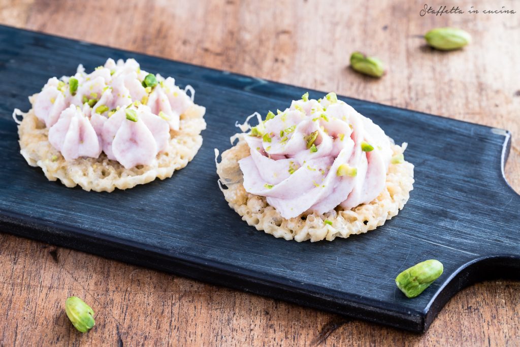 frichetti con mousse di mortadella