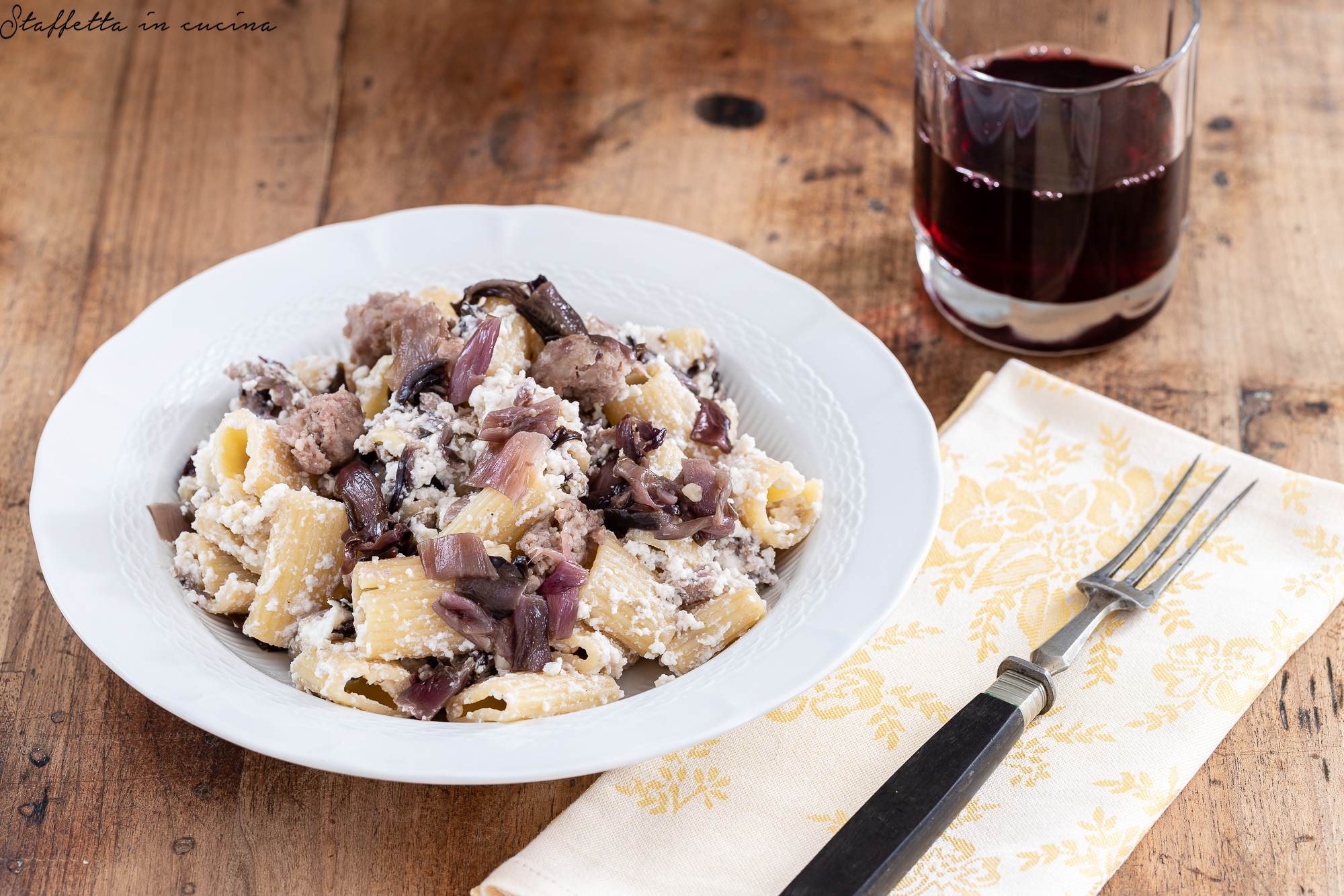 Pasta radicchio e salsiccia